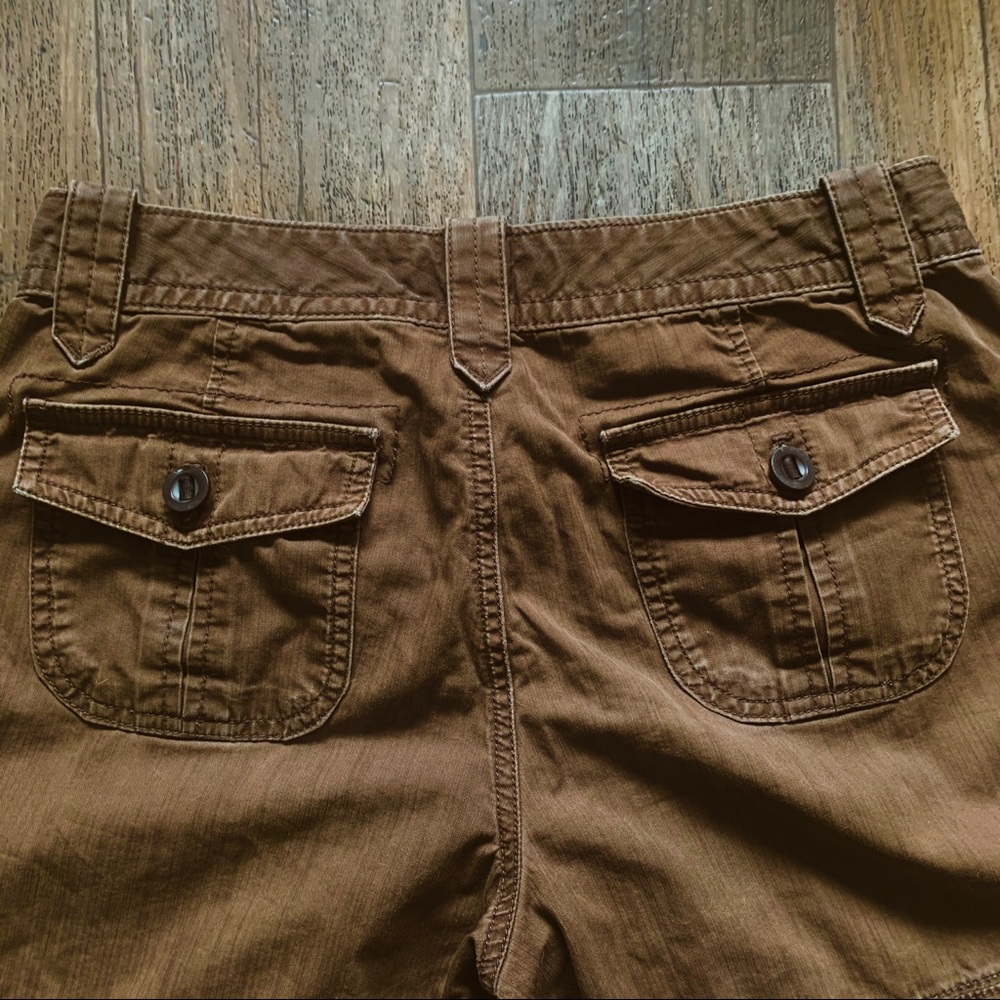 Eddie Bauer Brown Long Cargo Shorts/ Pants - Picture 6 of 6